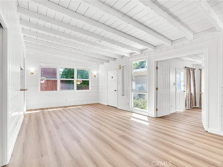 3712 N Weston Pl #2 — Photo 4