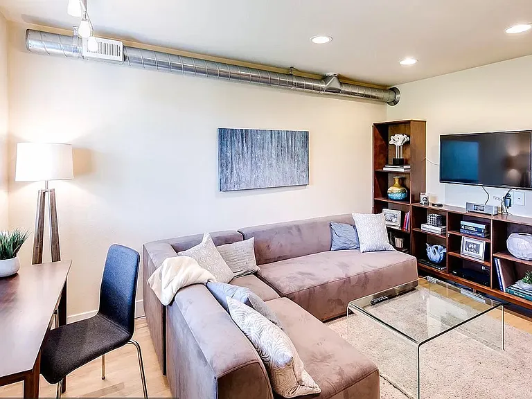 195 S Pennsylvania St #302 — Photo 13