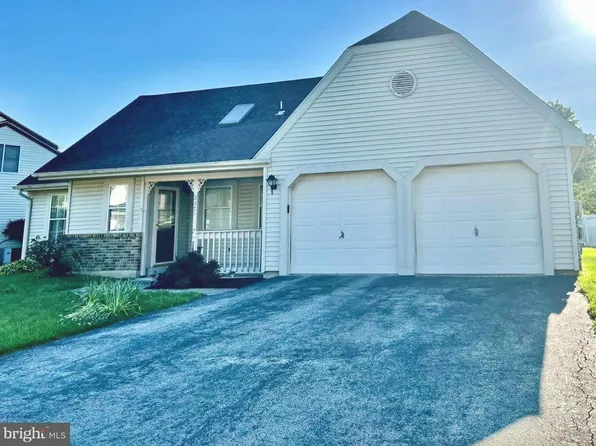 227 Palermo Dr, Bear, DE 19701