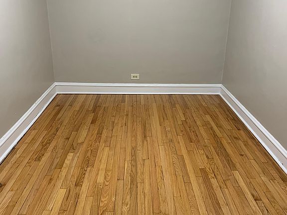4th image of 3830 N Paulina St #1