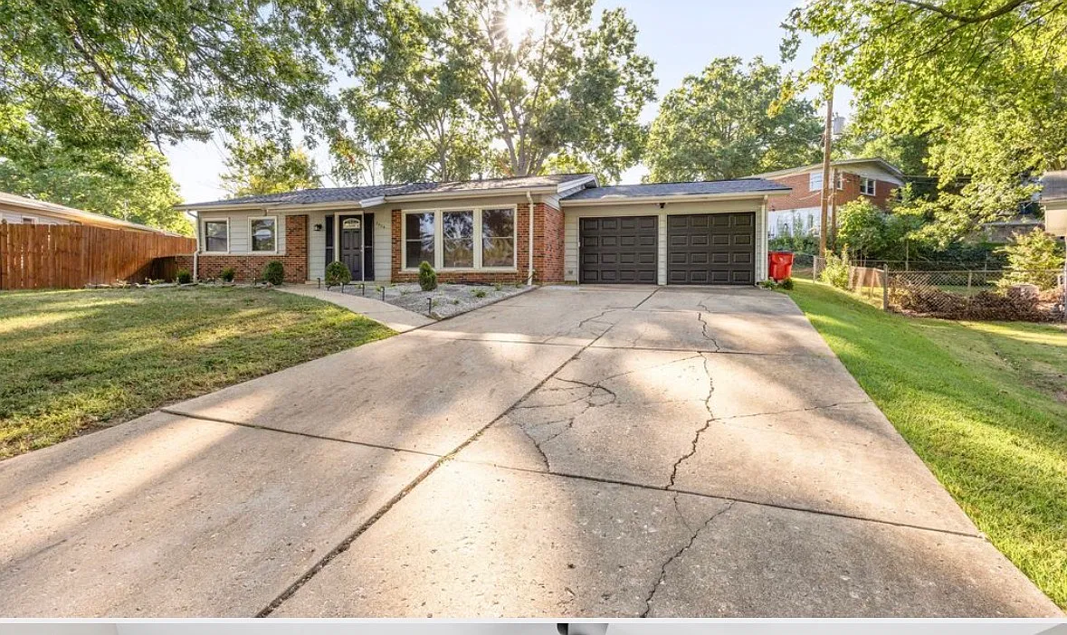 3 bed, 1440 sqft, $2,100 — Photo 2