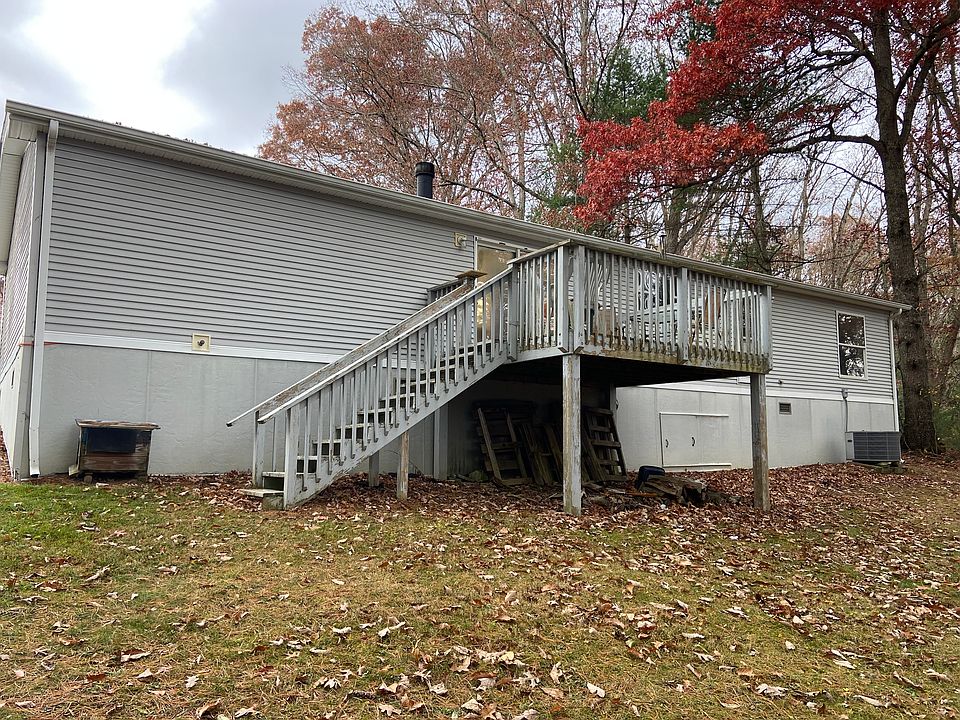 2nd image of 204 Silver Fir Ct