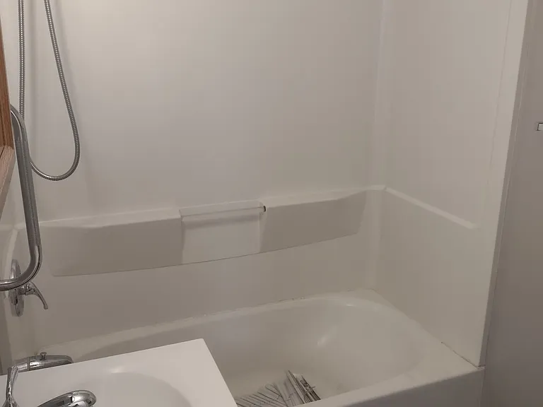 417B William St — Photo 2