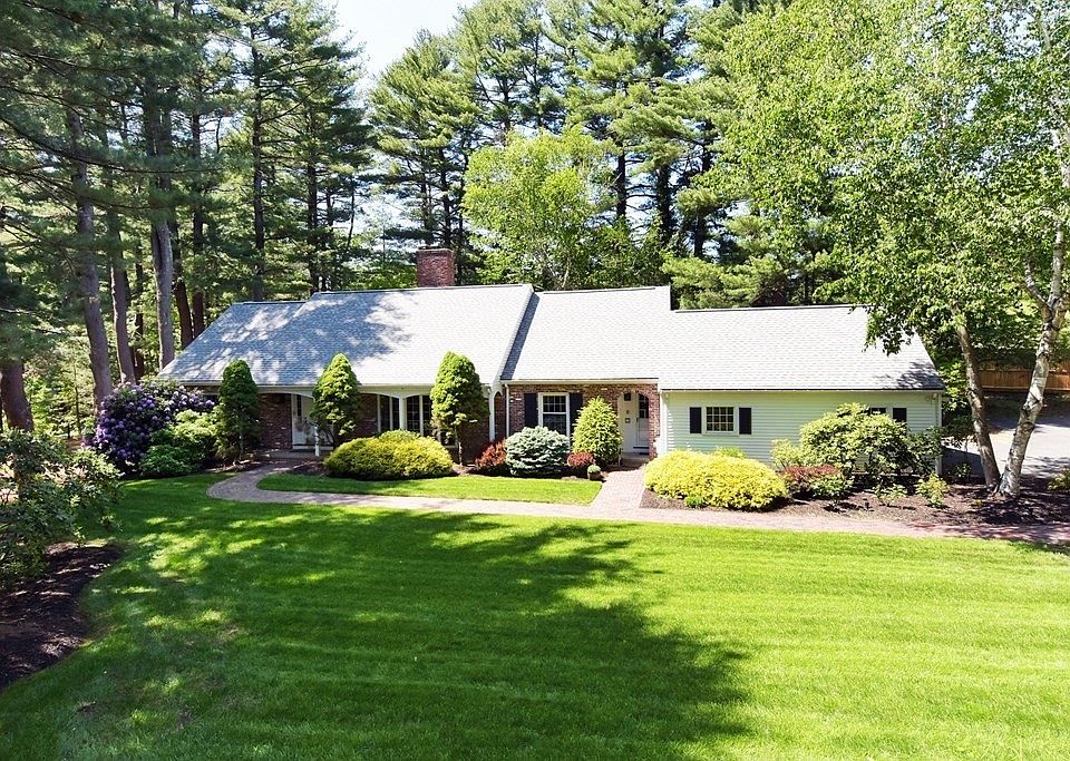 1st image of 19 Smith Farm Trl