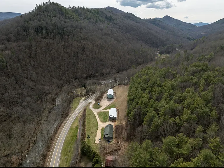 6672 Roan Creek Rd #1 — Photo 15