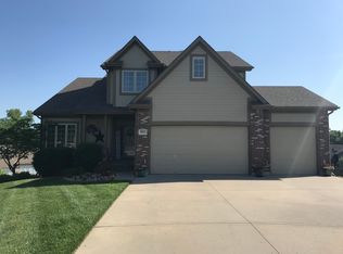 1002 NW Holly Ct, Grain Valley, MO 64029