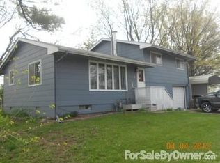 768 W 190th St, Ames, IA 50010