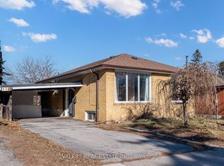 118 Dorcot Ave #9, Toronto, ON M1P 3K8