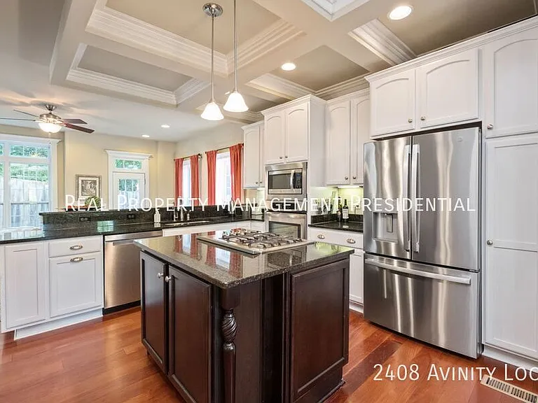 2408 Avinity Loop — Photo 4