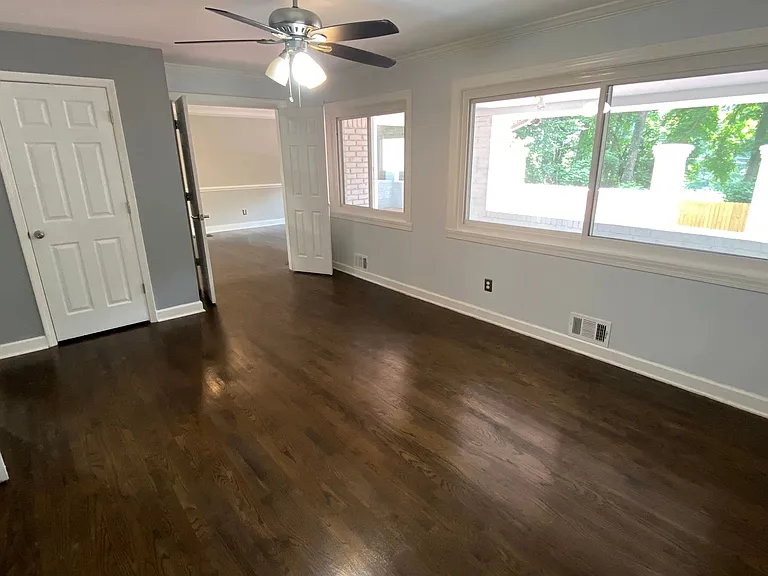 2565 Woodacres Rd NE — Photo 31