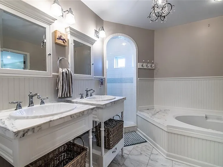 301 Williamson Pl — Photo 3
