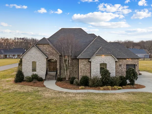652 Hunters Landing Dr, Manchester, TN 37355