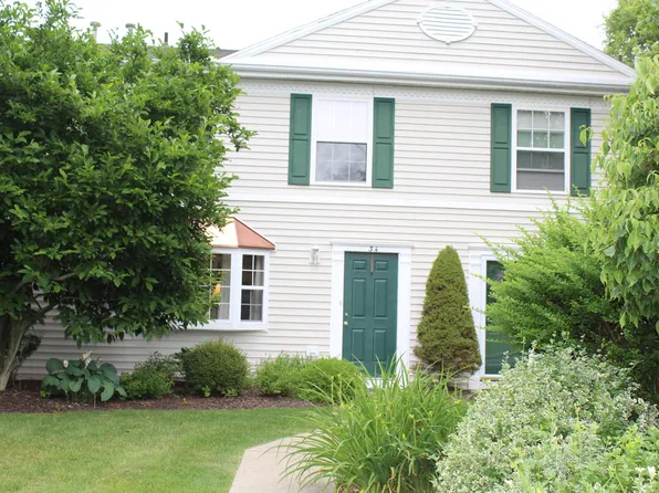 34 Patriot Cir, Mountain Top, PA 18707