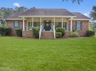 17012 Spring Lake Dr E, Vancleave, MS 39565
