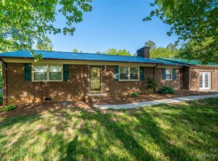 1722 Balls Creek Rd, Claremont, NC 28610