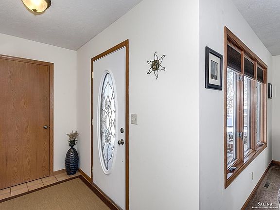 4th image of 1204 Martin Ave