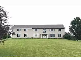 8603 Dell Rd, Saline, MI 48176