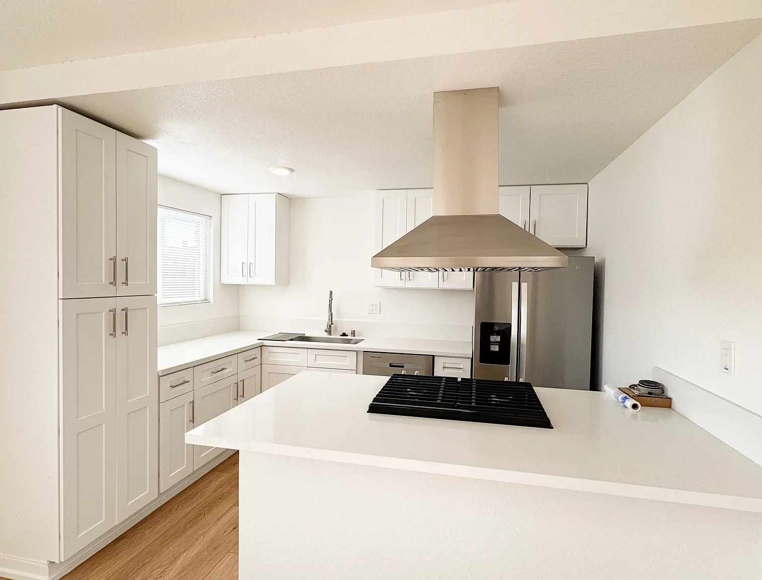 399 Compton St — Photo 1