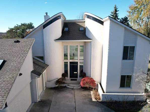 51565 S Baker Rd, New Baltimore, MI 48047