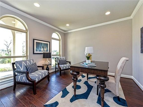 4th image of 412 Bella Montagna Cir