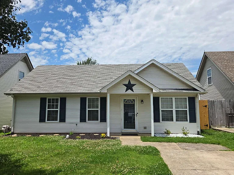 2738 Painted Pony Dr — Photo 1