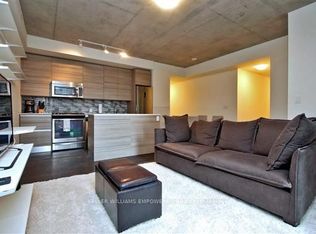 111 Bathurst St #322, Toronto, ON M5V 0M9