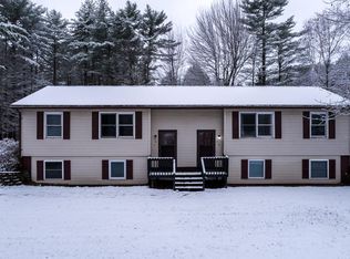19 Rabbit Valley Rd, Oxford, ME 04270