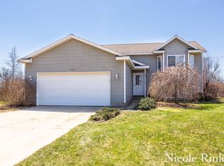 10203 W Portland Rd, Clarksville, MI 48815