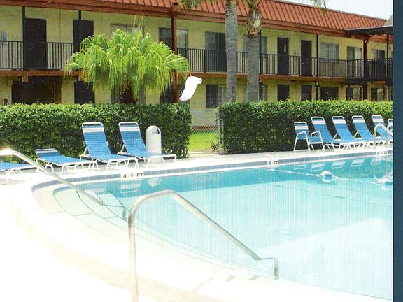 4th image of 10365 Paradise Blvd APT 28