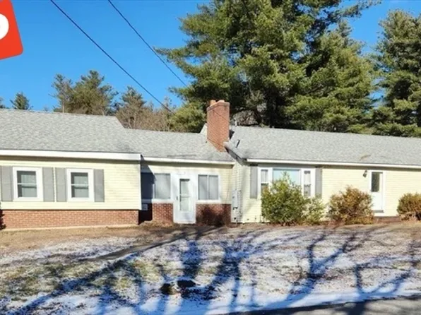 6 Oakhurst St, Ayer, MA 01432