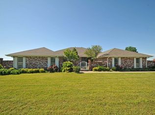 2401 Rice Creek Rd, Bartlesville, OK 74006