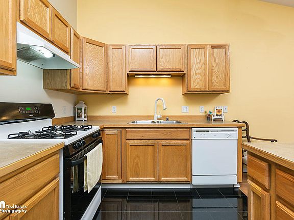 5th image of 13818 Hunterwood Ln
