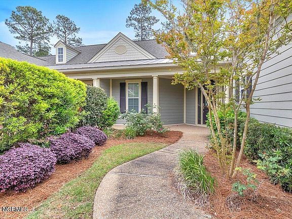 4th image of 1166 Evangeline Drive