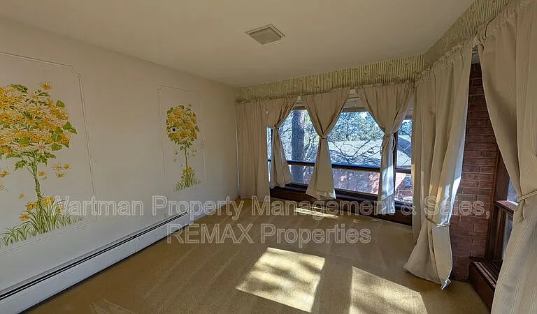 15 Upland Rd — Photo 35