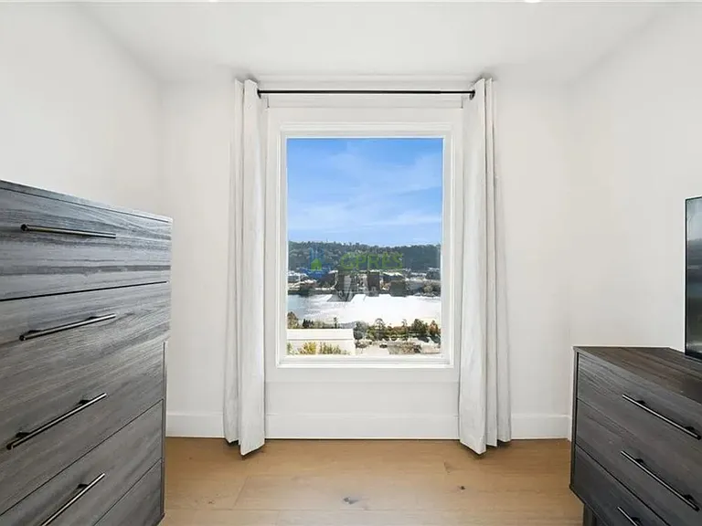 1308 Goettman St — Photo 18