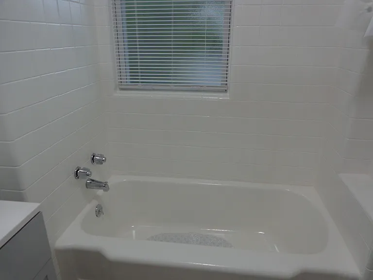 219 Green Ln #2 — Photo 9