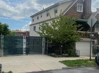 752 Logan Ave, Bronx, NY 10465