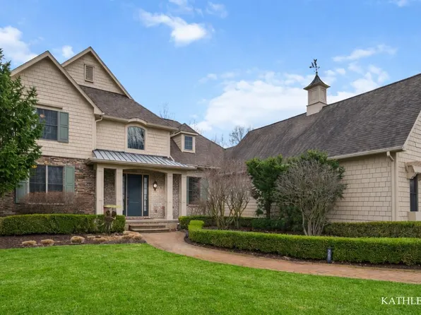 6245 Dublin Dr, Stanwood, MI 49346