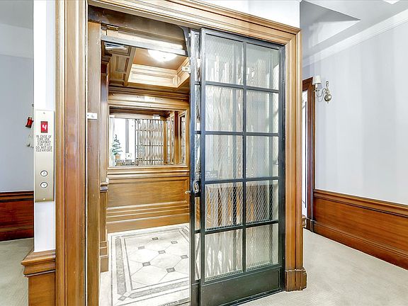5th image of 840 Powell St #402
