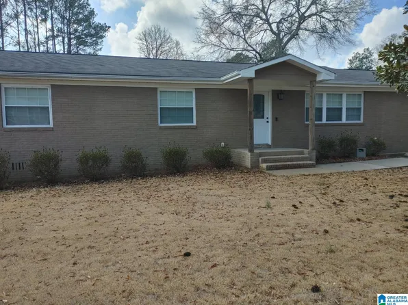 829 Magnolia Dr, Sylacauga, AL 35150