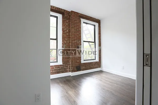 Rented by City Wide Apartments | media 23
