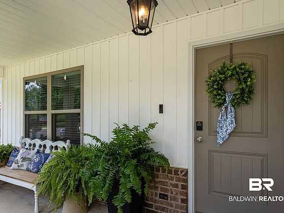 2nd image of 124 Cottage Ln