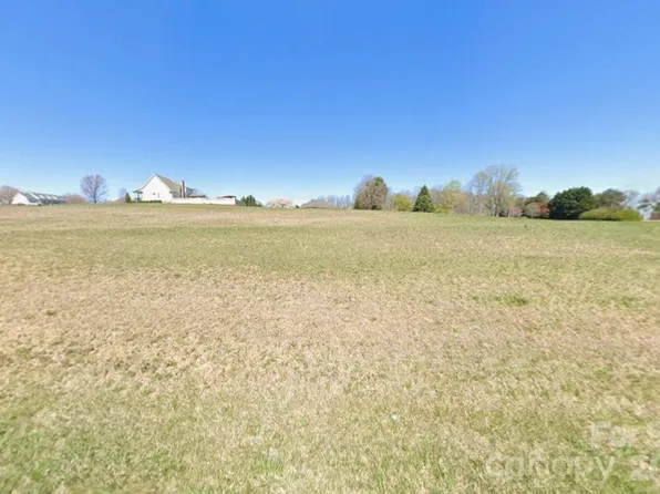25 Boston Rd, Taylorsville, NC 28681