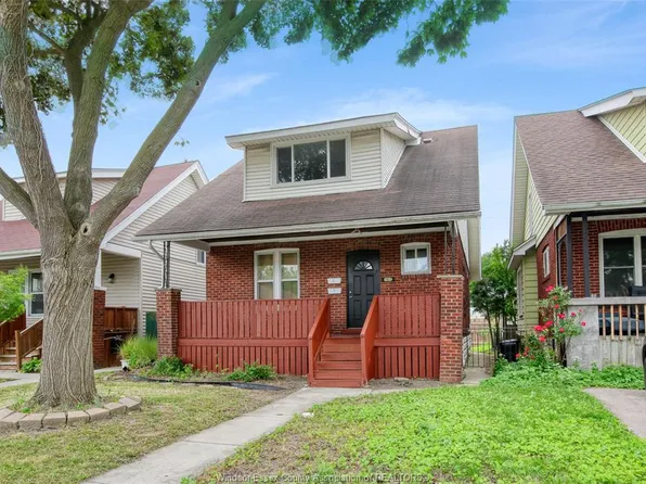 1453 Marentette Ave, Windsor, ON N8X 4E2