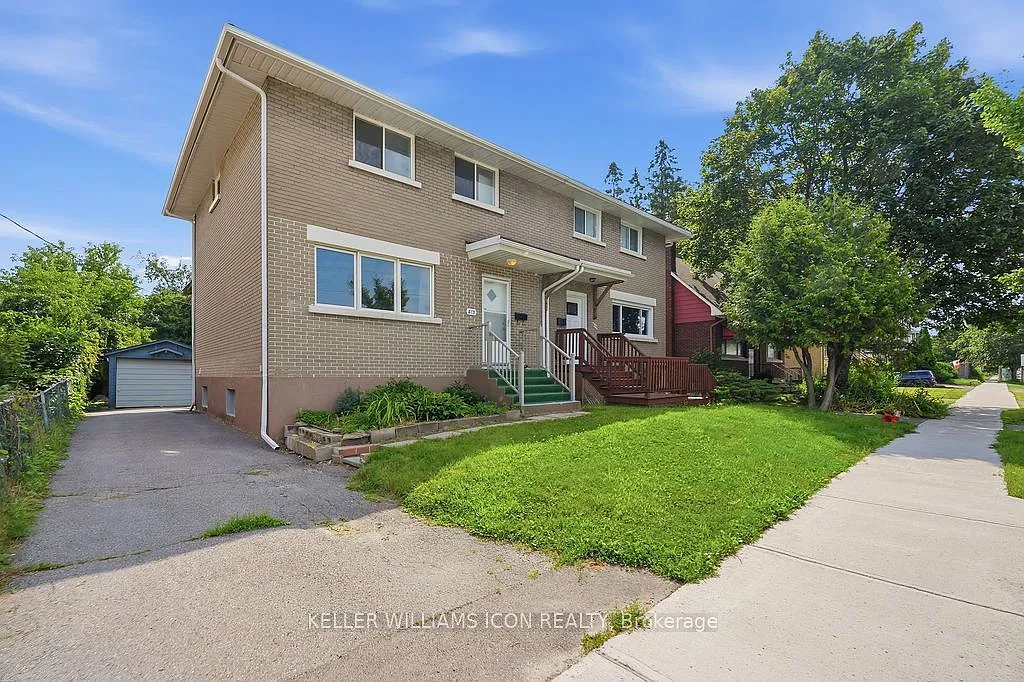 3 bed, $2,500 — Photo 1