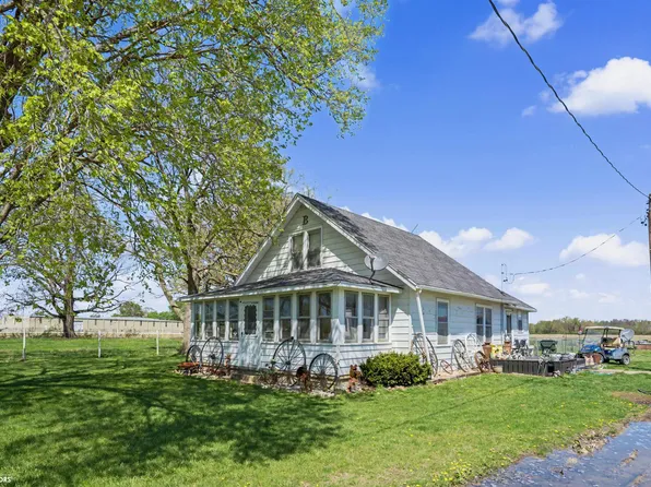 9054 113th St, Burlington, IA 52601