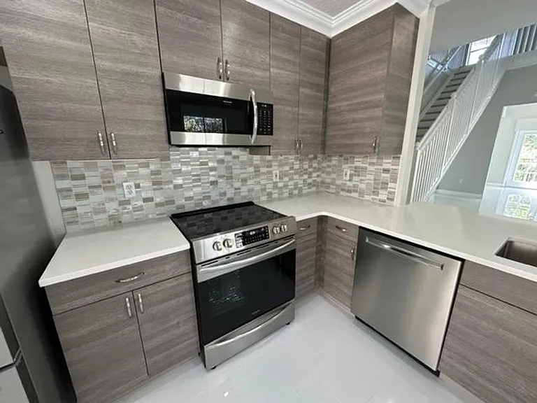 917 Waterside Ln #203 — Photo 18
