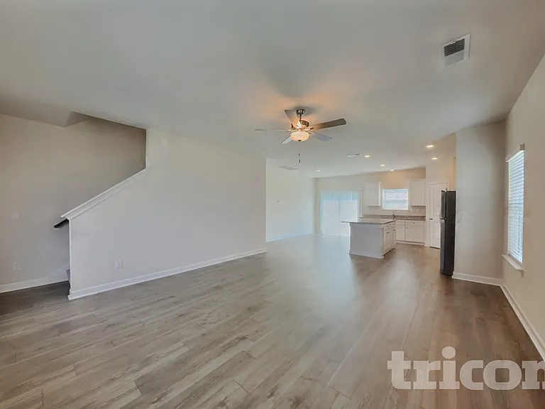 2402 Valverde Way — Photo 3