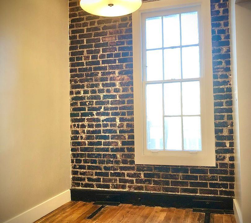 1st image of 427 S Mariposa Ave #10467493