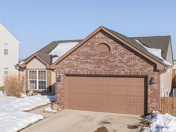 3rd image of 1220 Harvest Ridge Cir